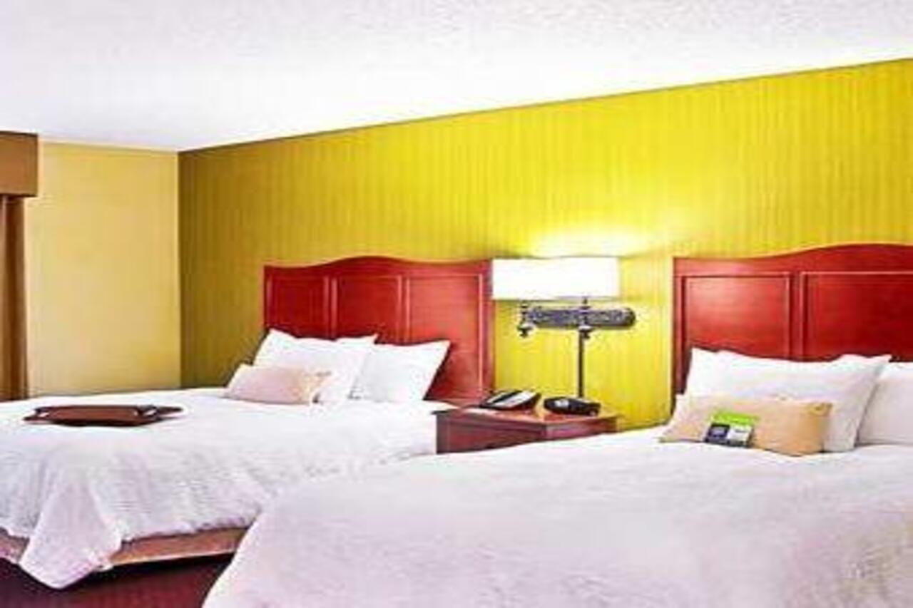 Hampton Inn & Suites Marshalltown Экстерьер фото