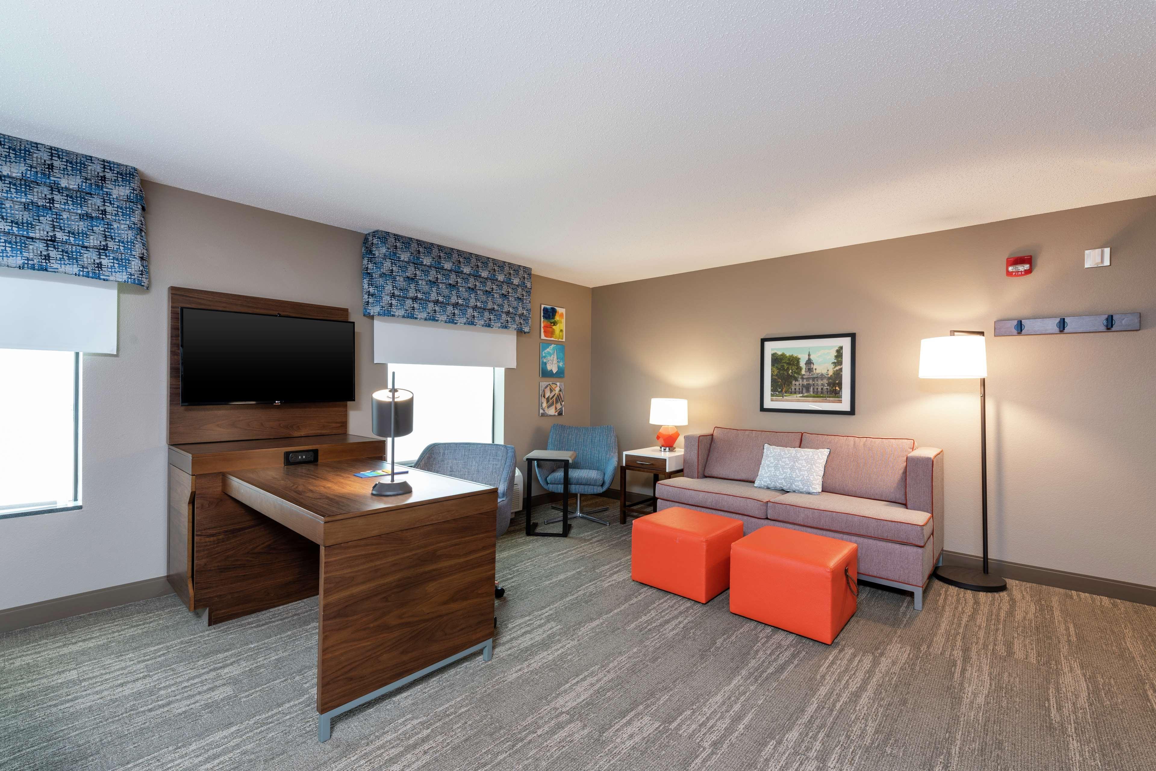 Hampton Inn & Suites Marshalltown Экстерьер фото