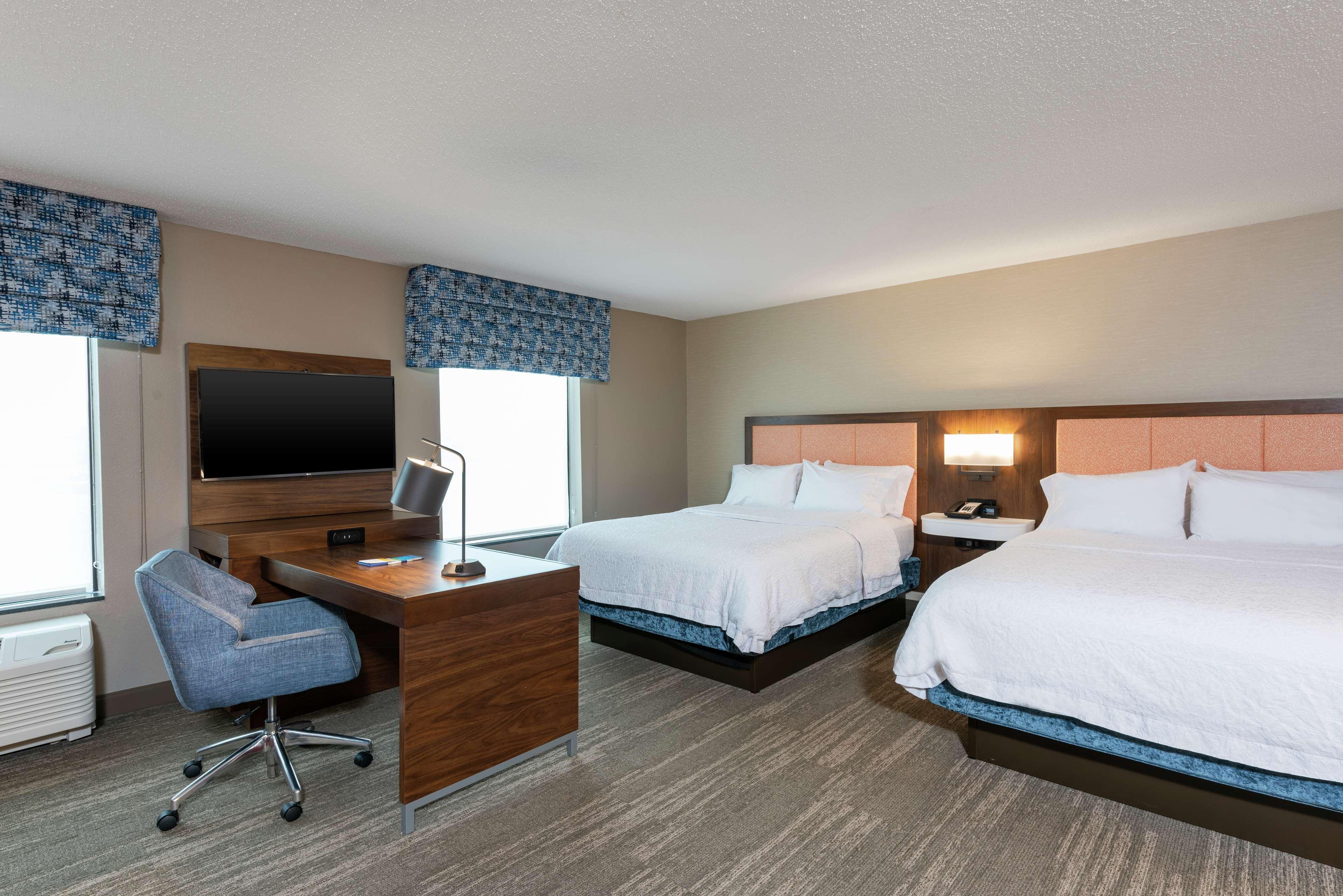 Hampton Inn & Suites Marshalltown Экстерьер фото