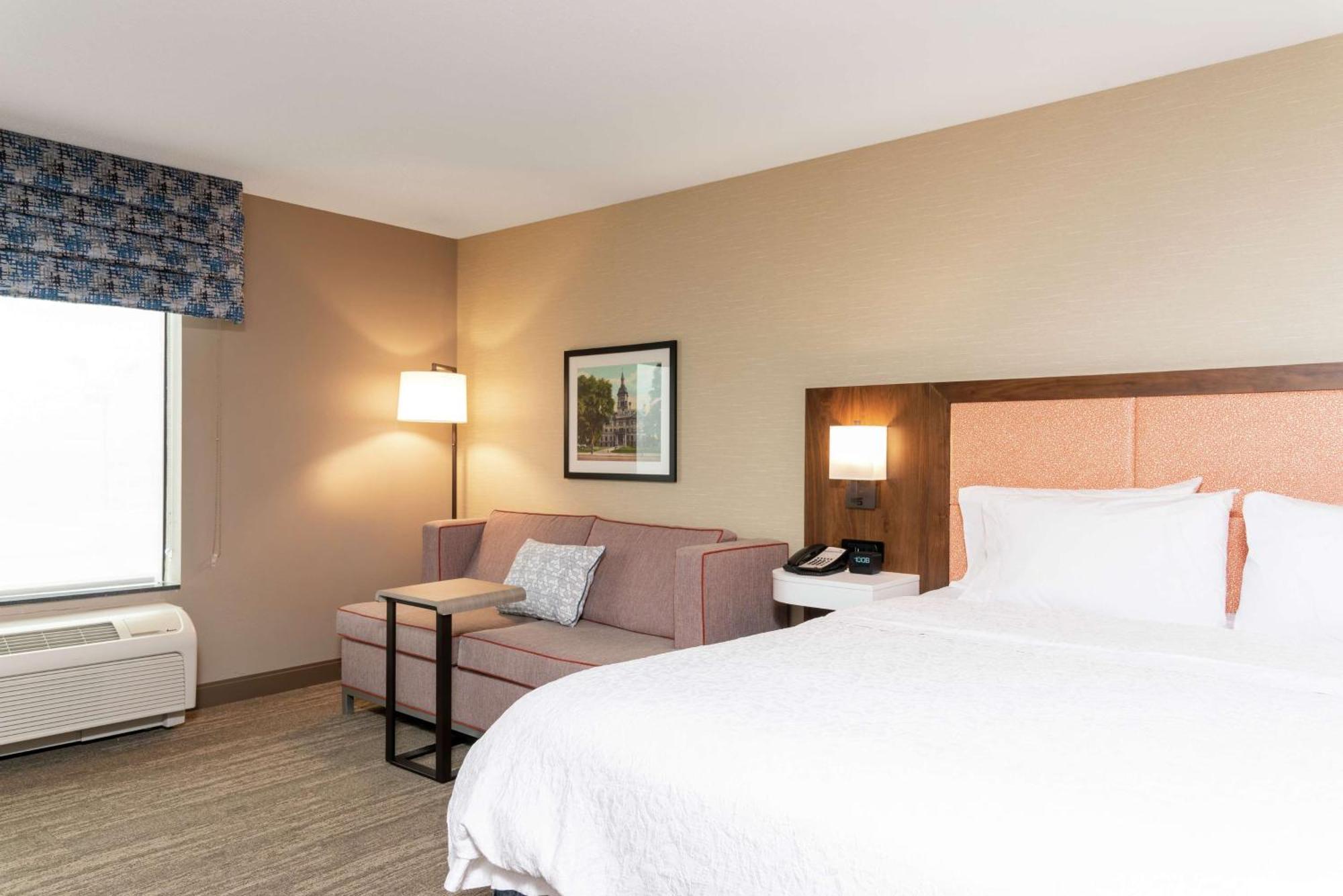 Hampton Inn & Suites Marshalltown Экстерьер фото